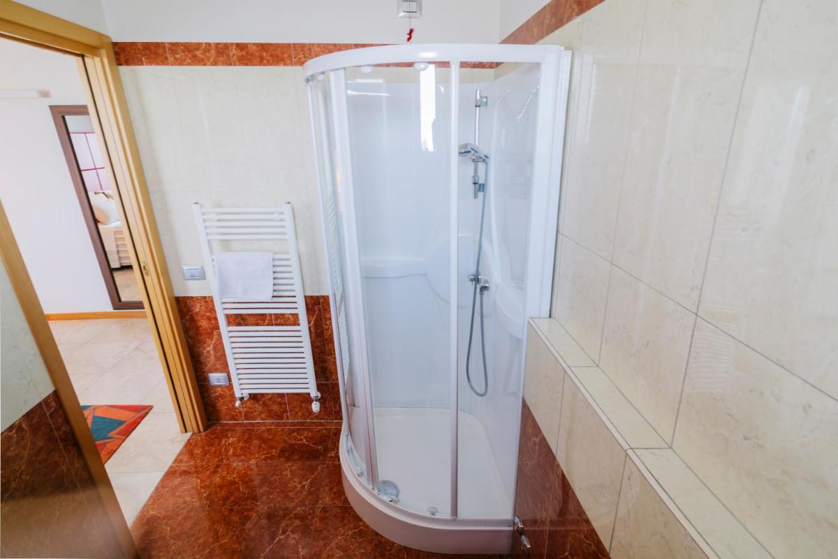 Piccolo Hotel - Housity