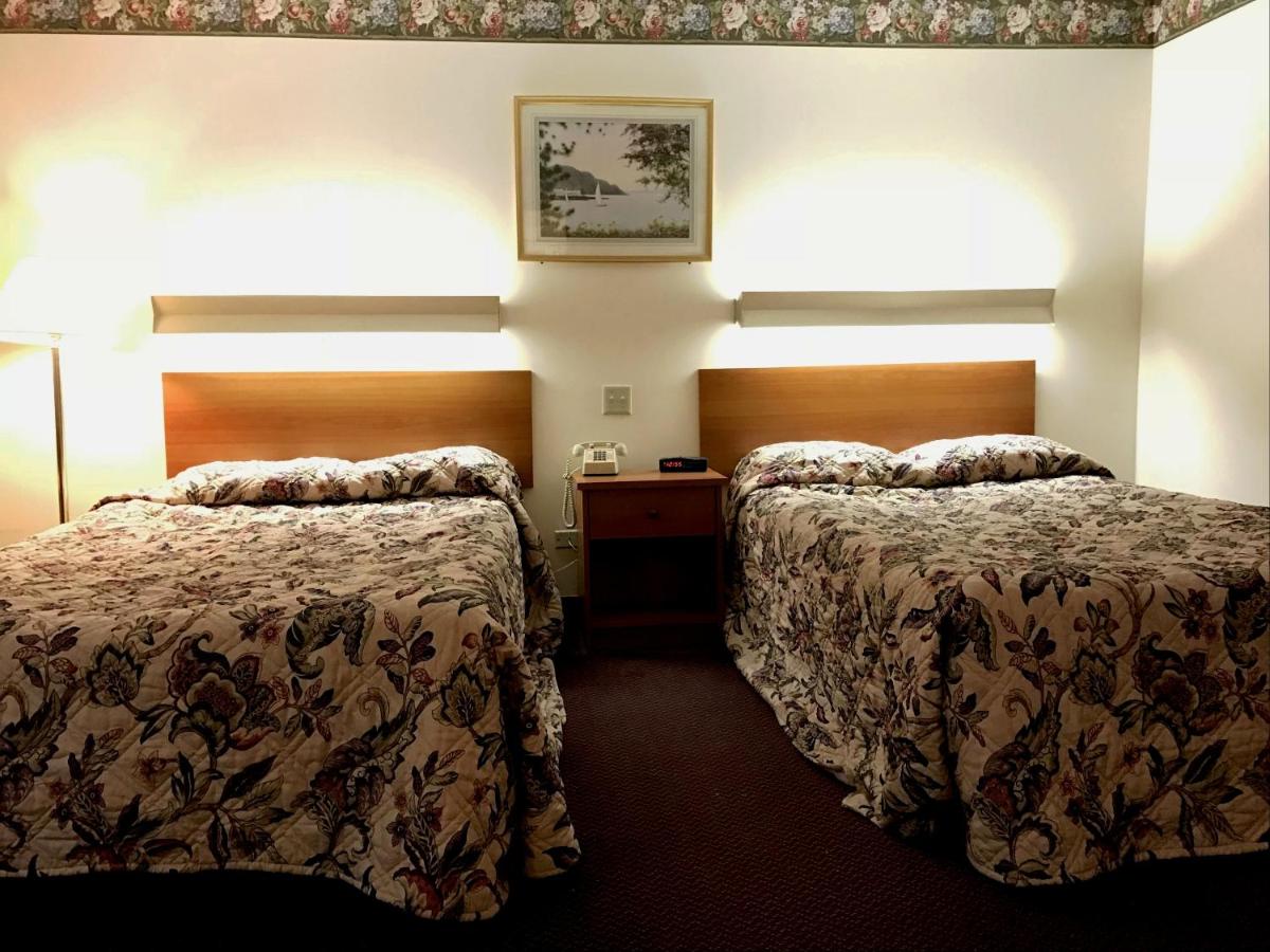 Adirondack Efficiencies - Housity