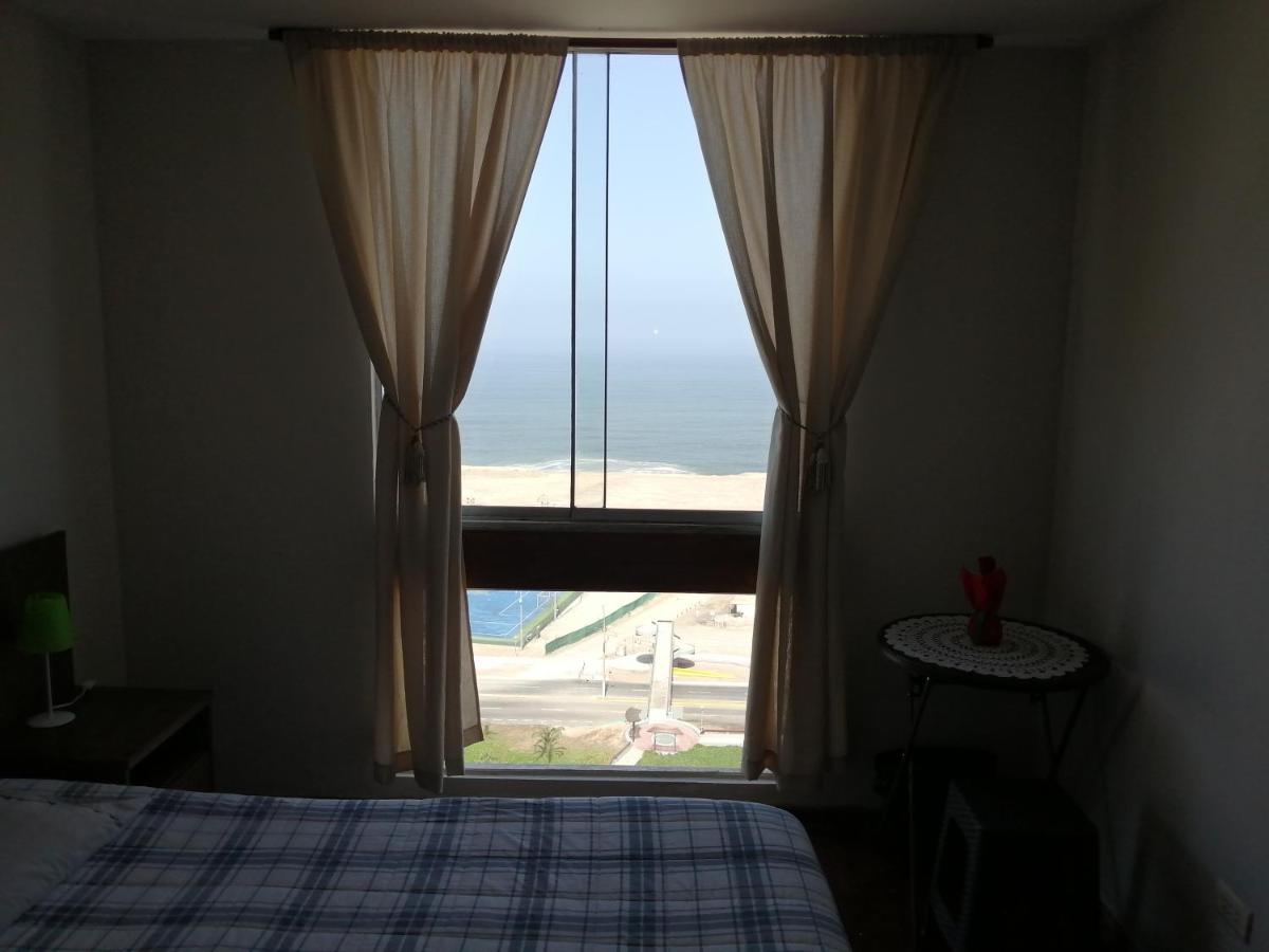 Blue Coast Lima Private Rooms - Housity