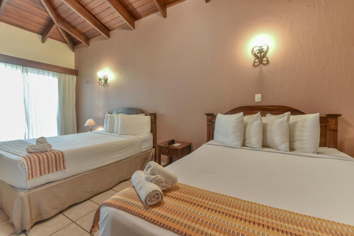 La Riviera Hotel - Housity