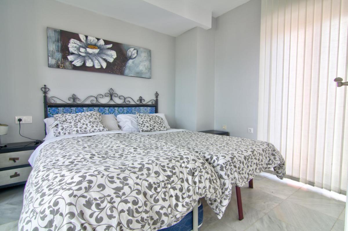 Apartamentos Aloha2 El Puerto de Santa Maria - Housity