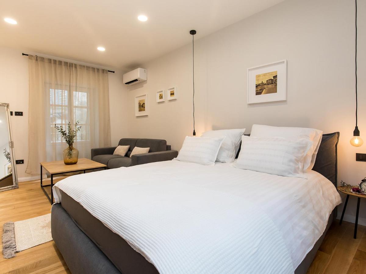 Suitetrails - NEWPremium Suite Šinjorina, Historical City Centre