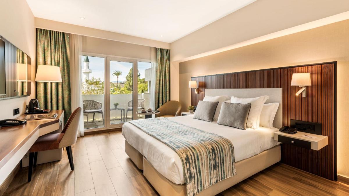 Cama o camas de una habitación en Alanda Marbella Hotel & Wellness