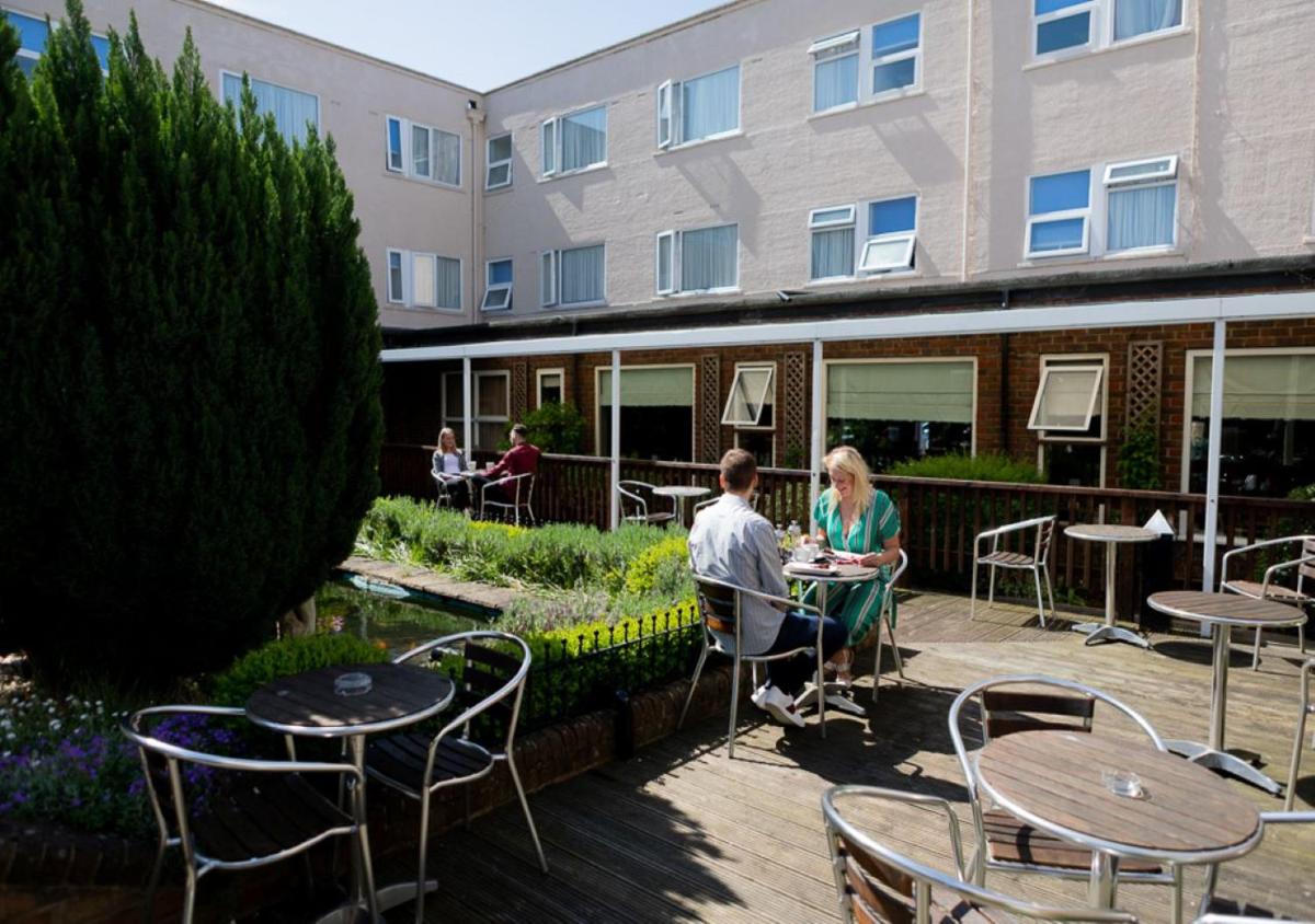 King Charles Hotel - Housity