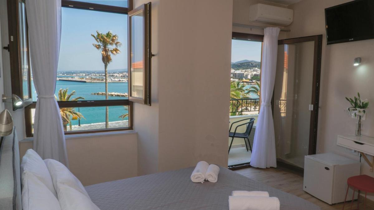 Faros Rooms - Housity