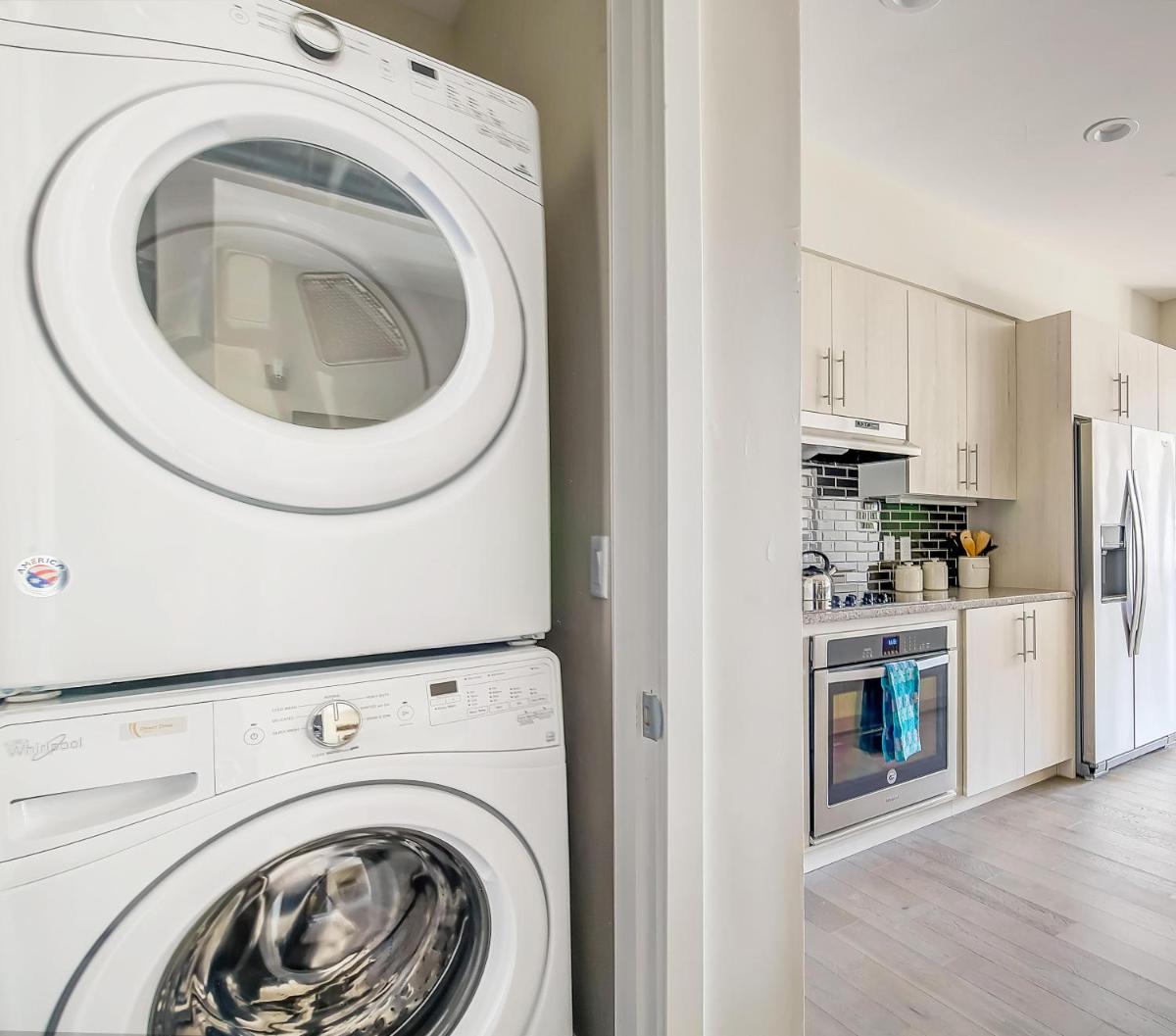RIN303 - RiNo Art Lofts - Modern Rustic Oasis - Sleeps 4! - Housity