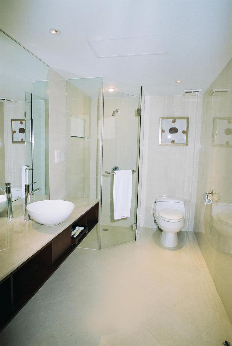Family Hotel Taipei - Housity