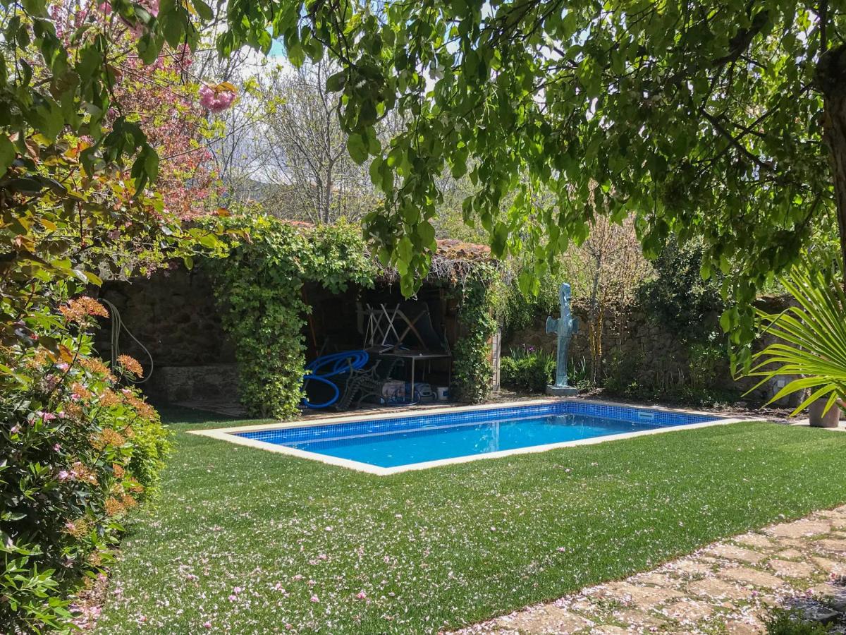 Charming Boutique Country House: La Casa Vieja (Sotosalbos) - Housity