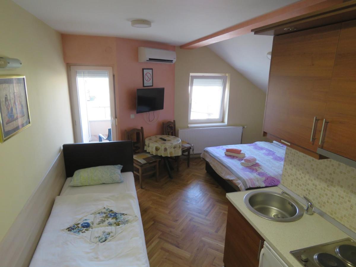 Hotel Apartments Bella Mare Belgrade - Housity