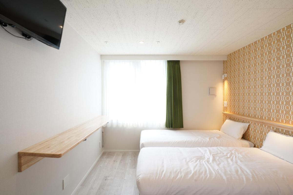 U-Hotel Takadanobaba - Housity