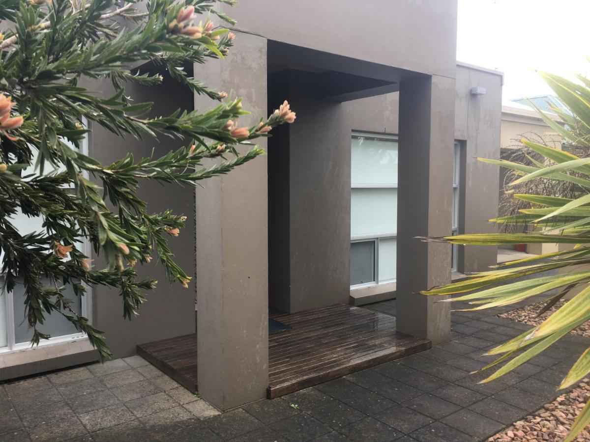 Suitetrails - Mount Gambier Apartment - 1206