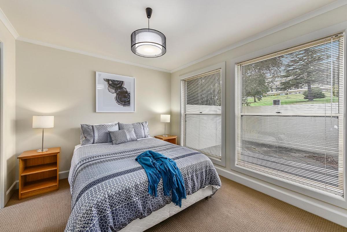 Apartment on Lake Terrace - Housity