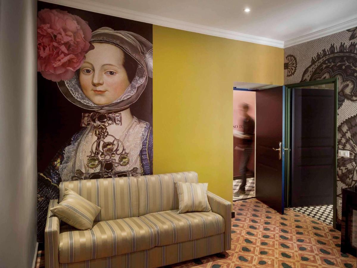 Coin salon dans l'établissement Jules César Hotel & Spa Arles - MGallery Collection