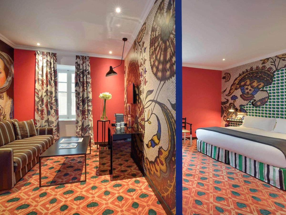 Coin salon dans l'établissement Jules César Hotel & Spa Arles - MGallery Collection