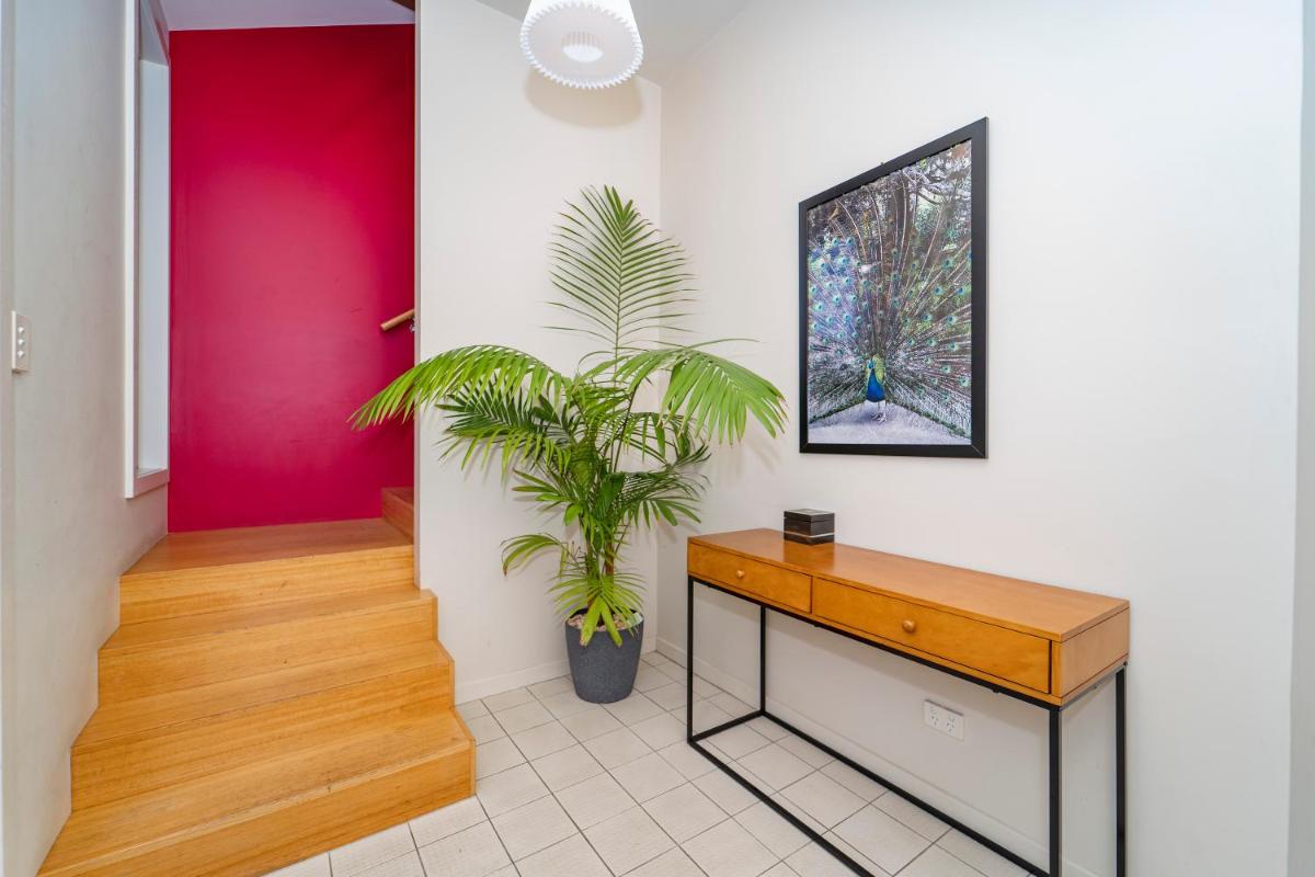 Launceston Views Townhouses - Housity