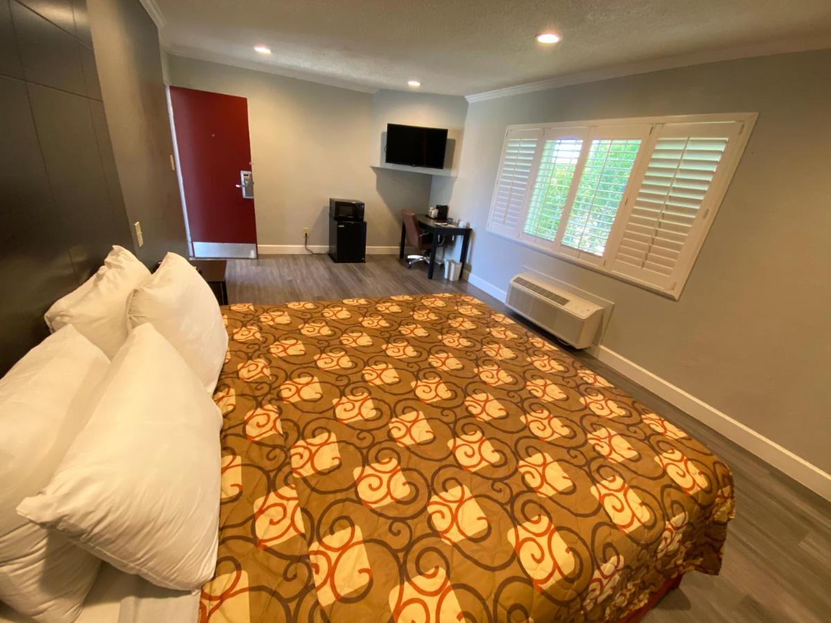 Budget Inn of Hayward - Housity