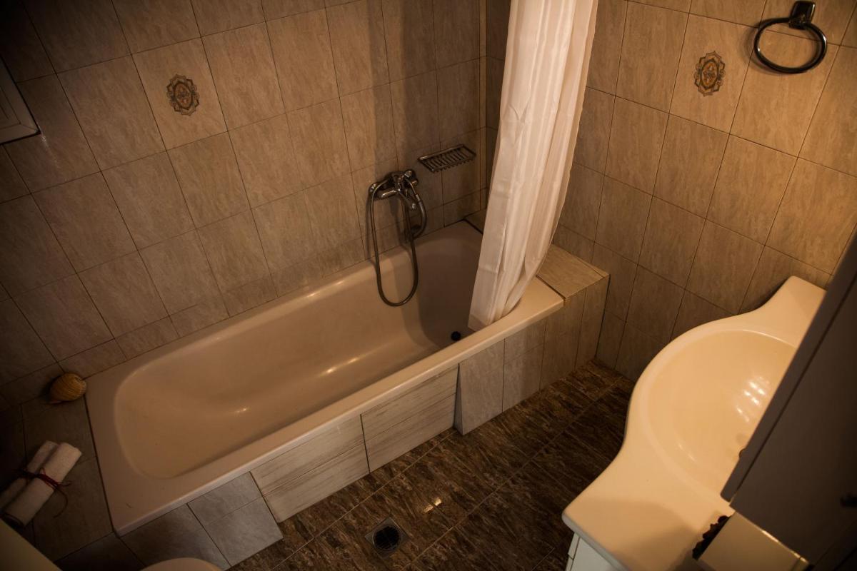 Greg's house Kefalonia - Housity