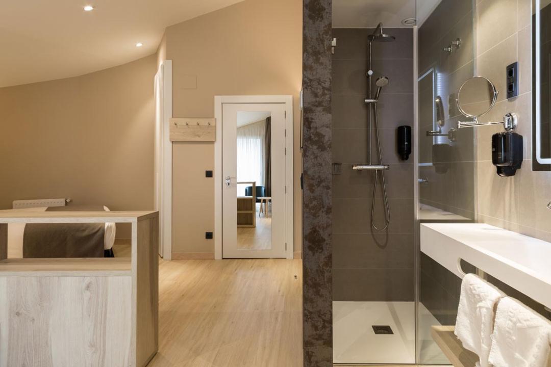 Un baño de Hotel Montarto