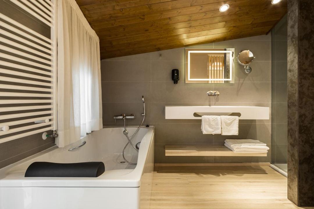 Un baño de Hotel Montarto