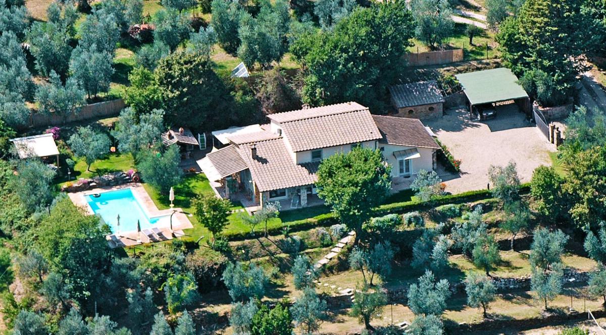 LUXURY VILLA SALTWATER POOL 35min FROM CORTONA - Housity