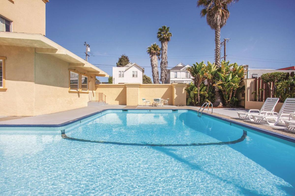 La Quinta Inn by Wyndham Berkeley - Housity