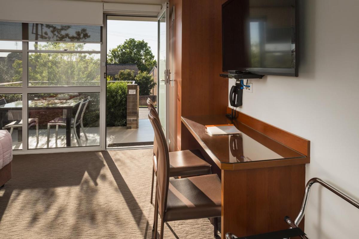 Charlestown Terrace Apartments - Housity