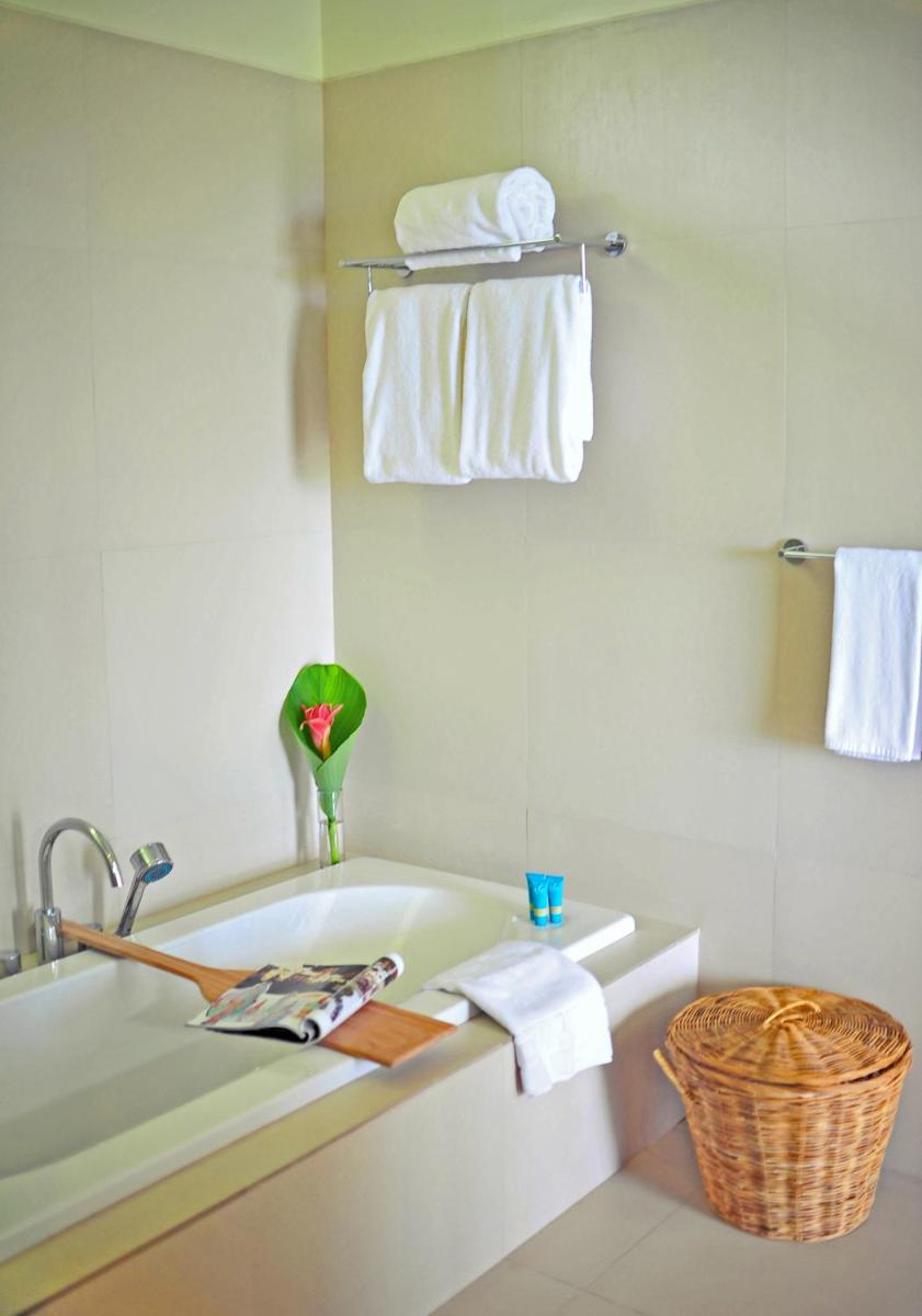 Costa Pacifica Resort - Housity