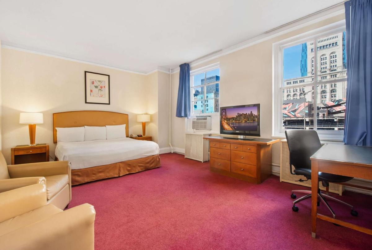 Travelodge by Wyndham Downtown Chicago - Housity