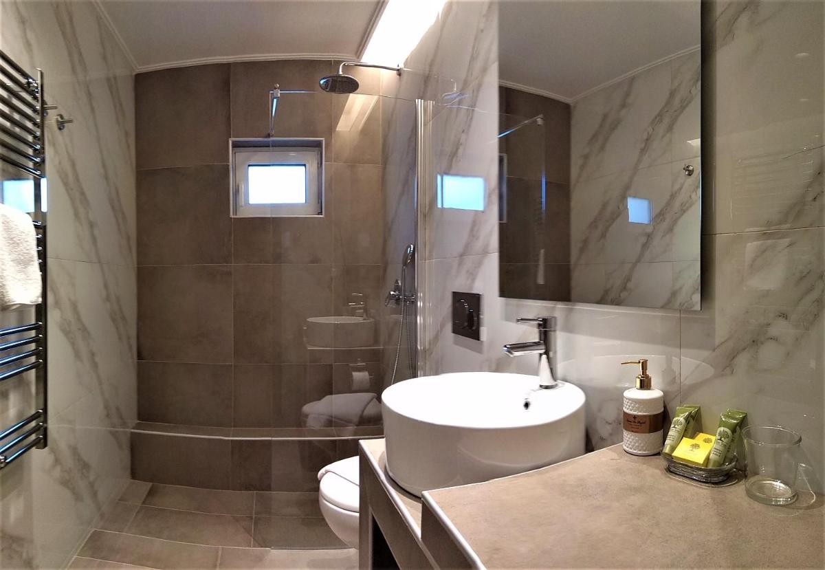 More Athens Apartments - Housity