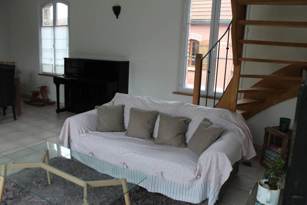 Jolie maison avec jardin - Housity