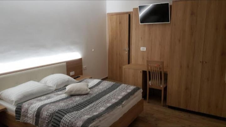 Hotel and Restaurant Ana - Housity