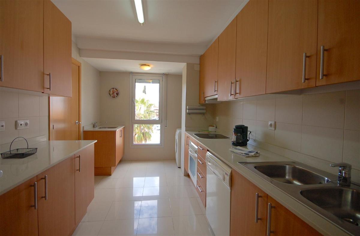 Lets Holidays Ancora 3 - Housity