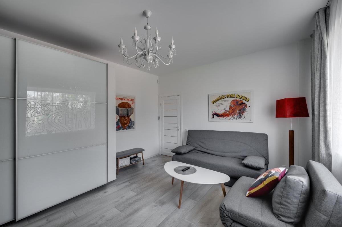 Suitetrails - White apartment scandinavian style