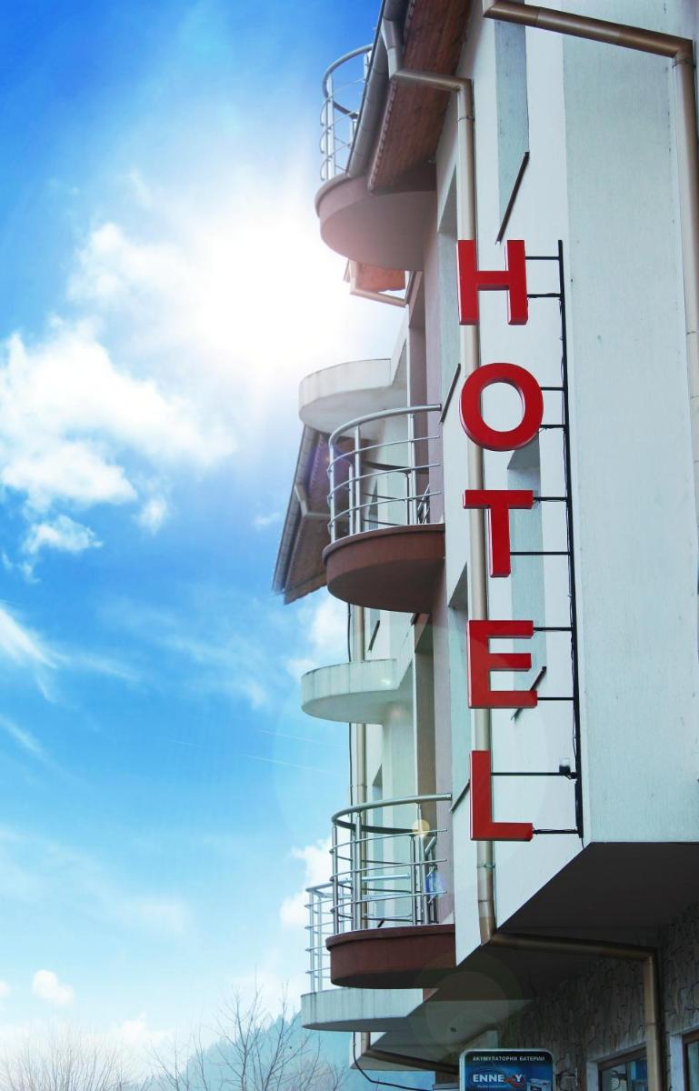 Family Hotel Aleks - Housity