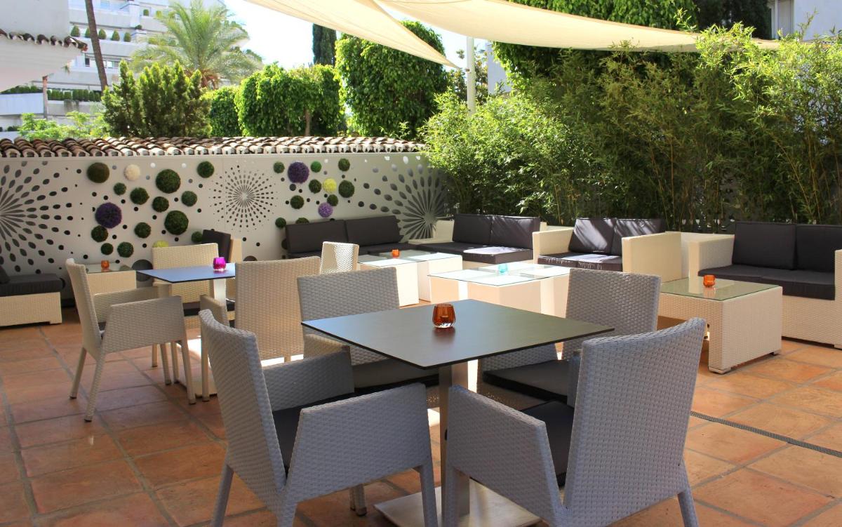 Zona de estar de Aparthotel Monarque Sultán
