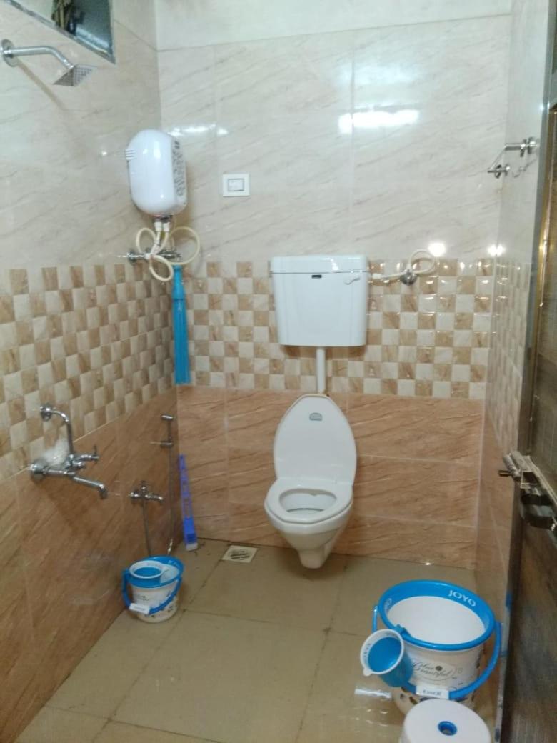Vamoose Rajdhani - Housity