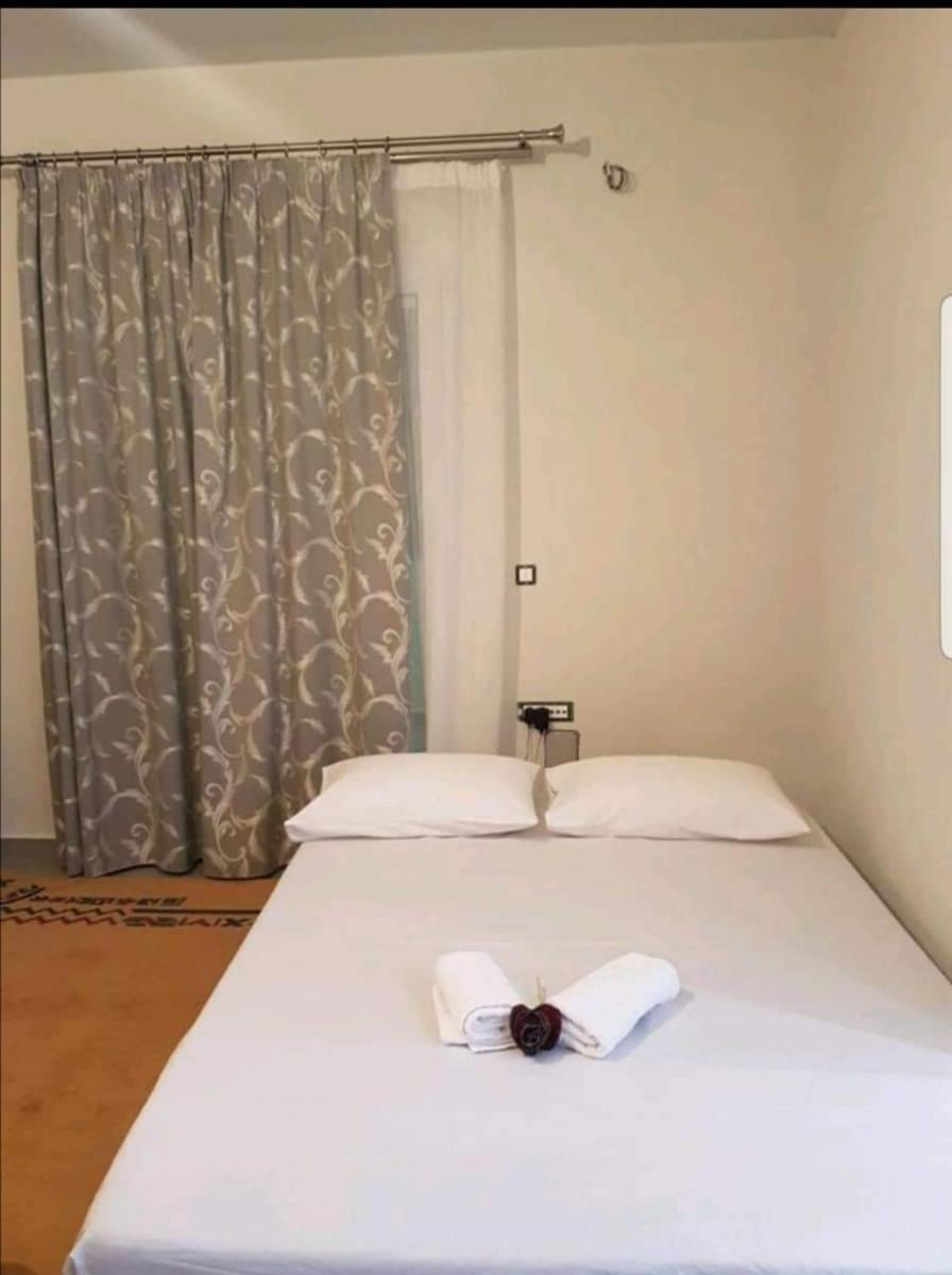 Athinas House - Housity