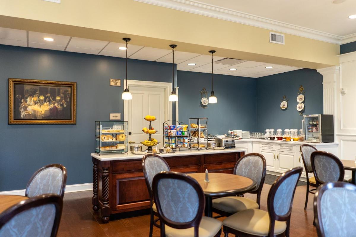 The Mount Vernon Grand Hotel - Housity