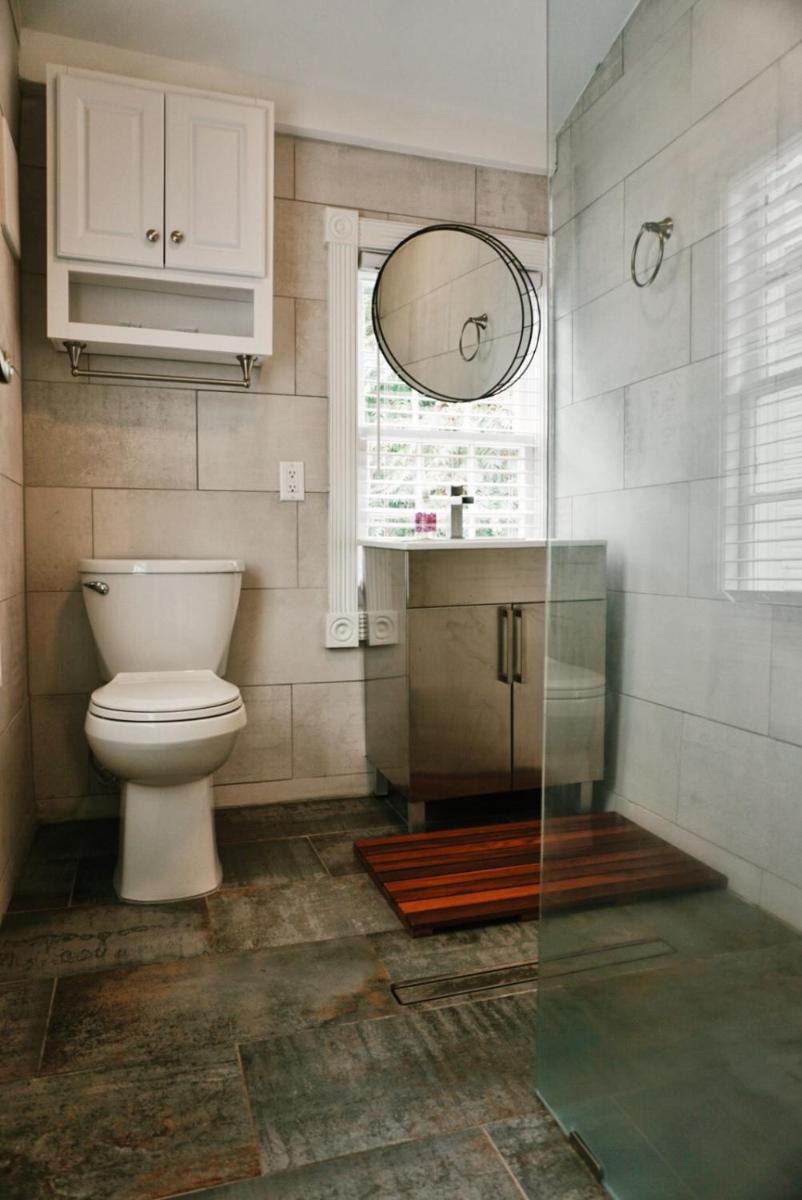 Luxurious Private Suites in Downtown Charleston - Housity