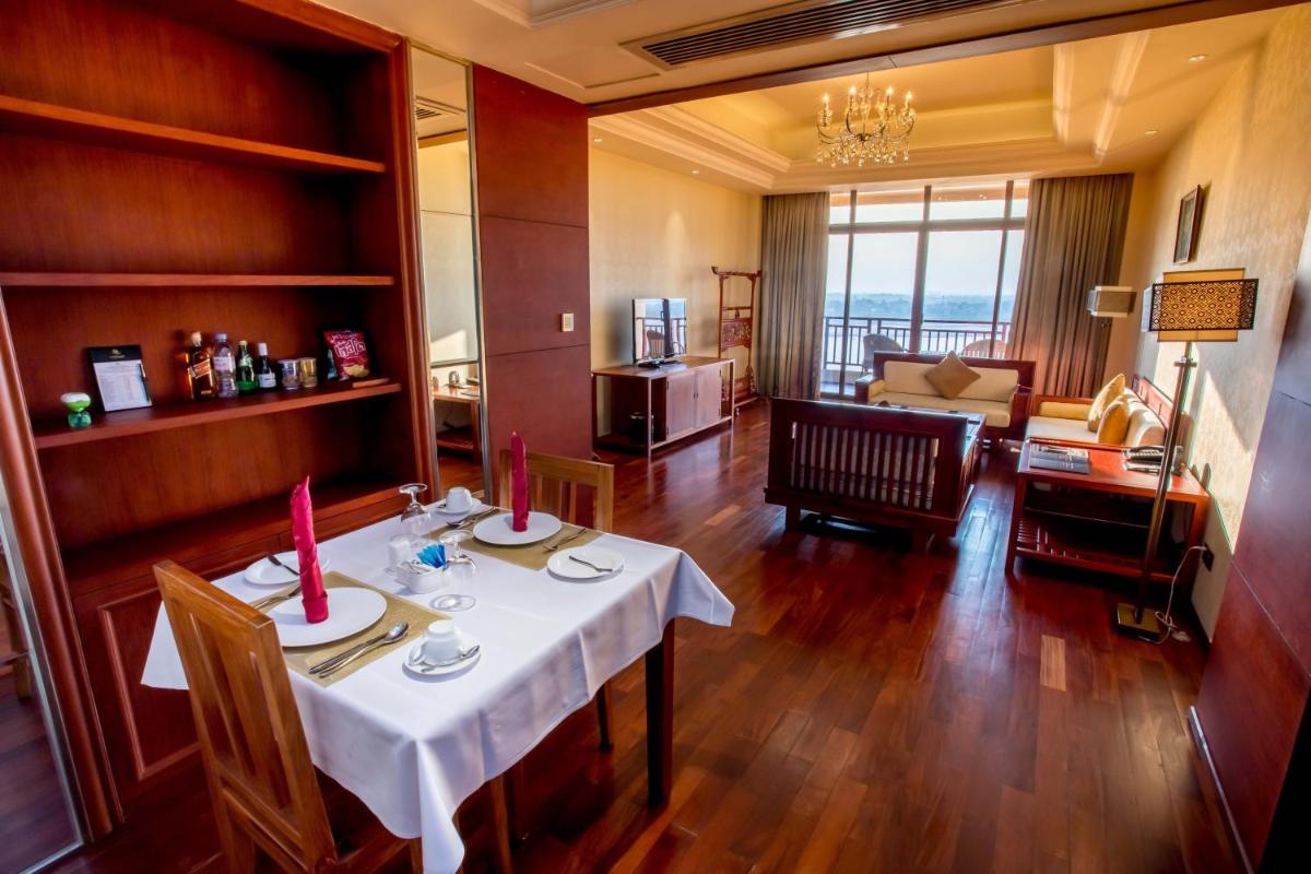 Landmark Mekong Riverside Hotel - Housity