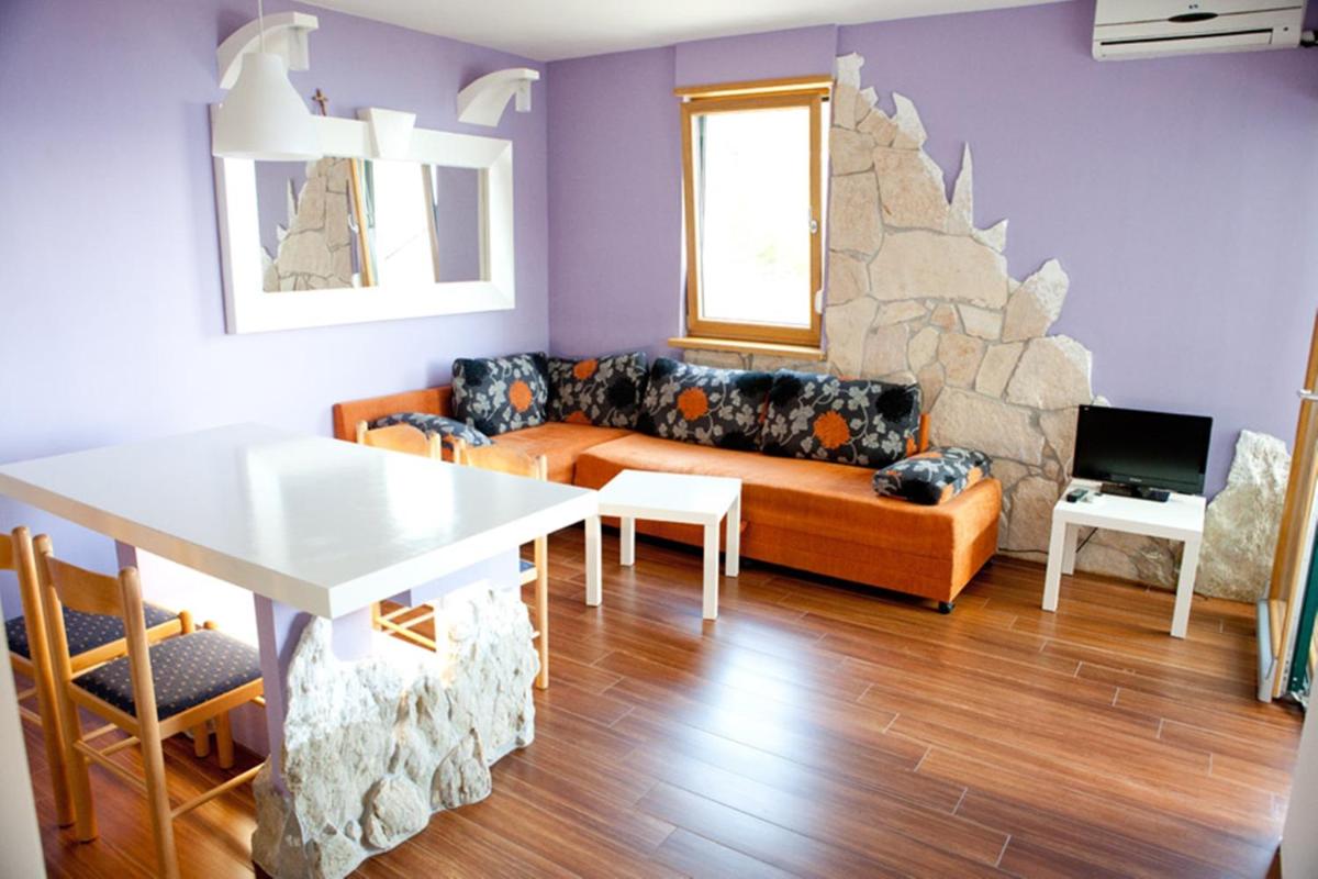 Villa Gloria - Housity