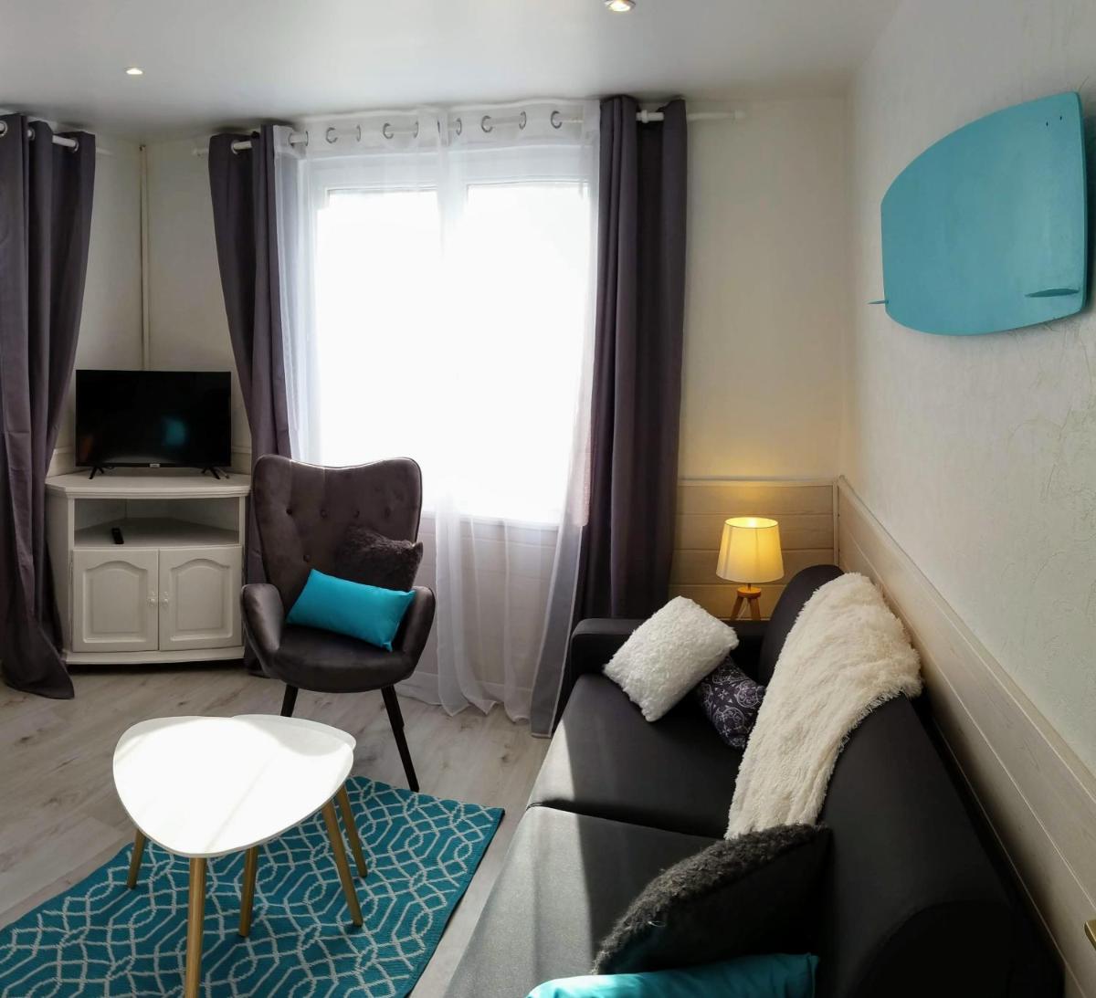 TERRASSE -100 m PLAGE - GRAND APPARTEMENT-8 PERS - Housity