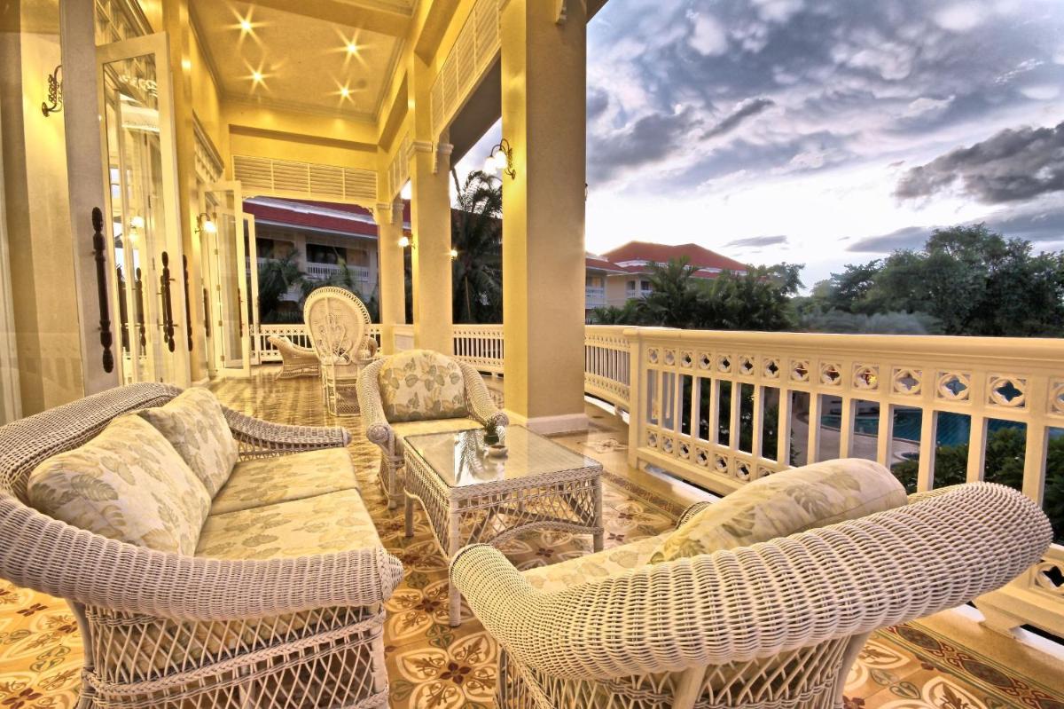 Dheva Mantra Resort - Hizvo