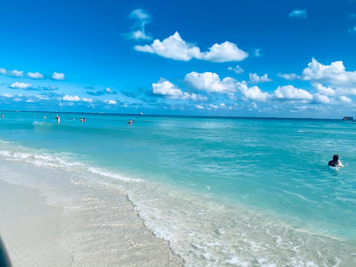 Sunrise Penthouse ocean view terrace beach few steps away SOBE - Housity