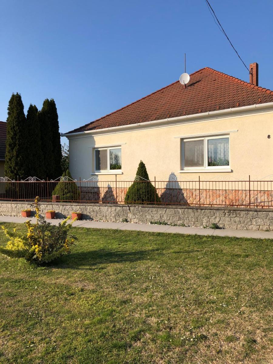 Elvira Vendégház - Housity