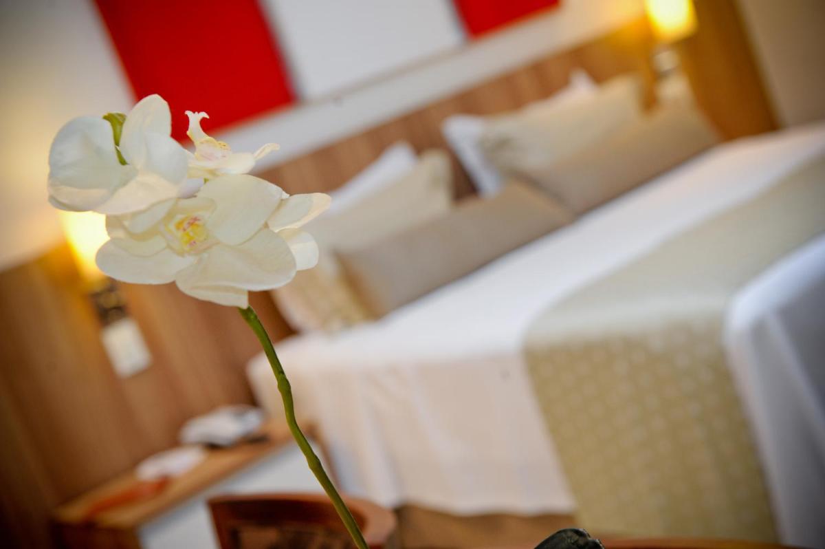 Faria Lima Flat Service - Housity