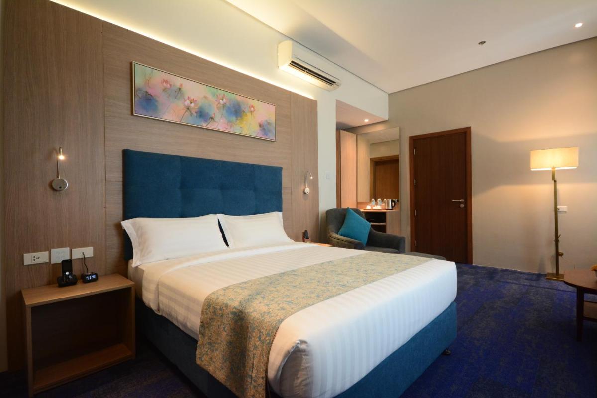 Blue Lotus Hotel - Housity
