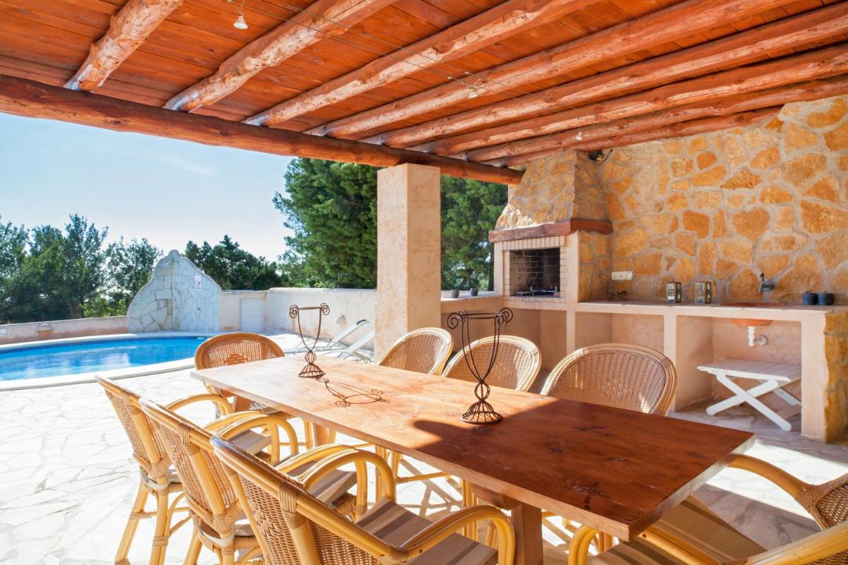 Villa Es Cubells 169 - Housity