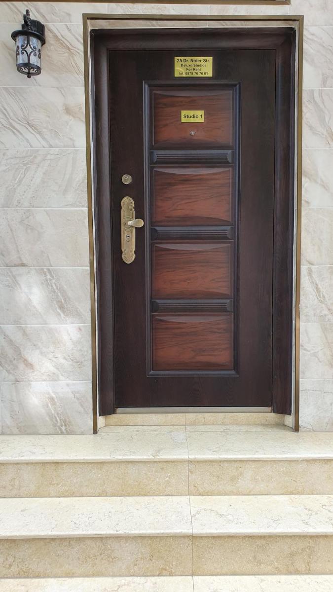 Deluxe Studios City Center - Housity