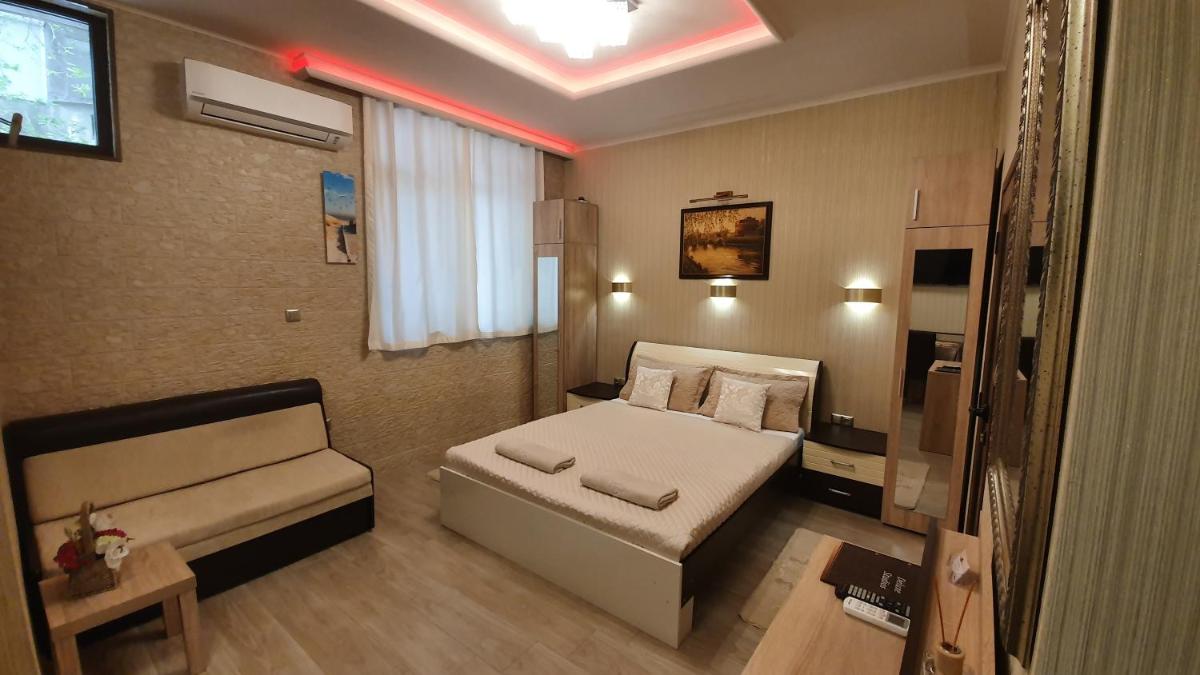 Deluxe Studios City Center - Housity